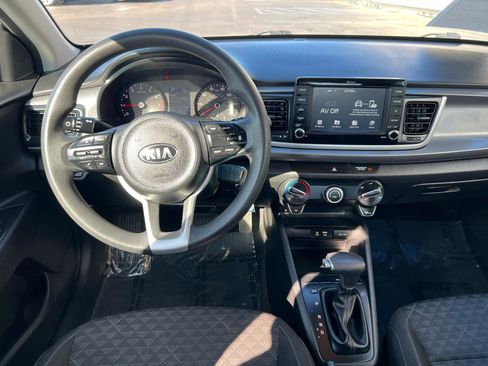 Used 2019 Kia Rio S FWD image 17
