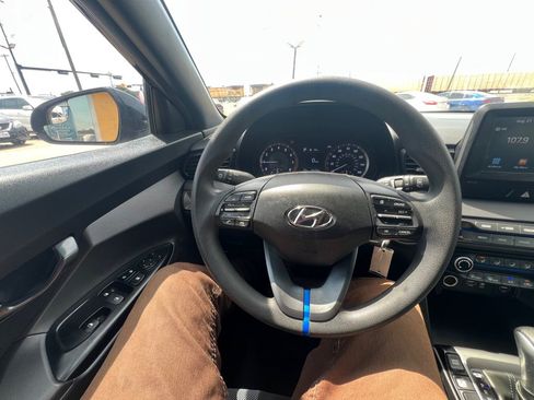 Used 2019 Hyundai Veloster 2.0 FWD image 15