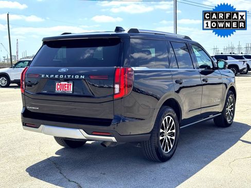 Used 2025 Ford Expedition Platinum image 6