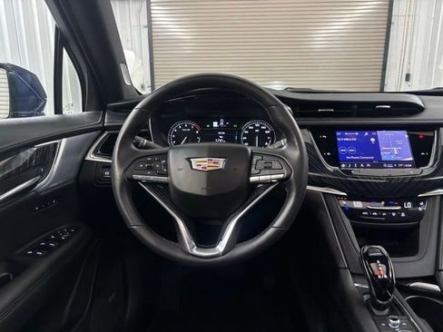Used 2024 Cadillac XT6 Premium Luxury image 40