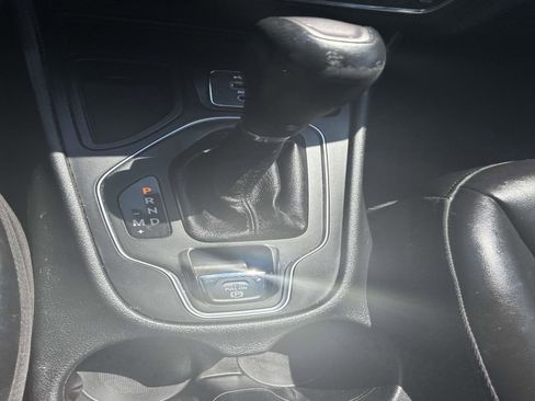 Certified 2020 Jeep Cherokee Latitude Plus image 26