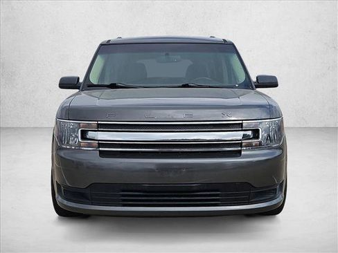 Used 2018 Ford Flex SE image 2