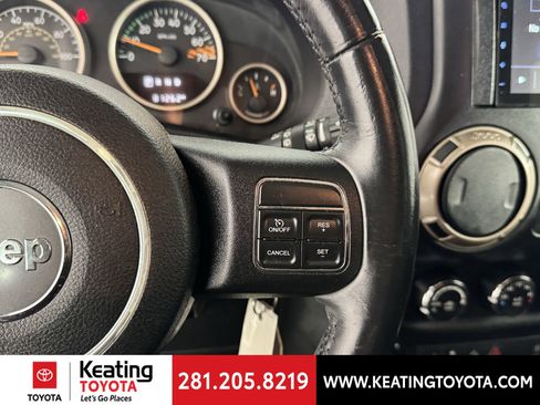 Used 2016 Jeep Wrangler Unlimited Sahara image 26