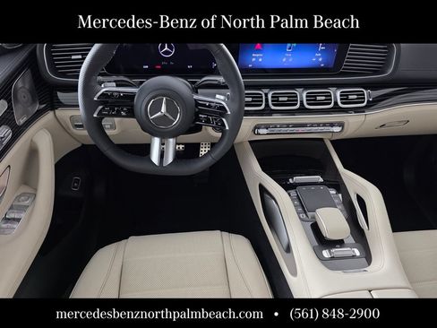 New 2026 Mercedes-Benz GLS 580 4MATIC image 11