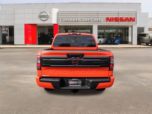 New 2026 Nissan Frontier PRO-4X w/ Pro-4x Convenience Package image 4