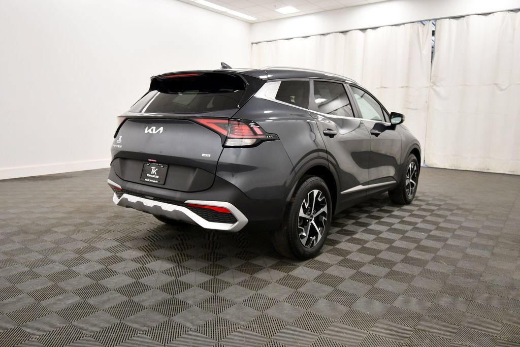 Certified 2025 Kia Sportage EX AWD/4WD image 8