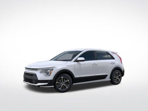 New 2026 Kia Niro LX image 3