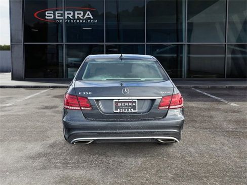 Used 2014 Mercedes-Benz E 350 4MATIC Sedan image 4