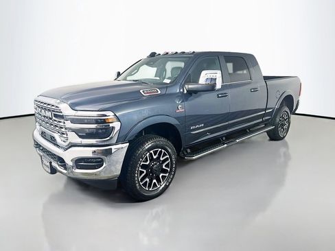 New 2025 RAM 2500 Limited w/ Towing Technology Group image 3