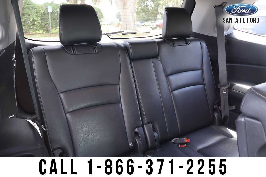 Used 2017 Honda Pilot Touring image 26
