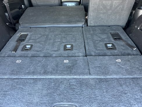 Used 2016 Chevrolet Tahoe LS RWD image 16