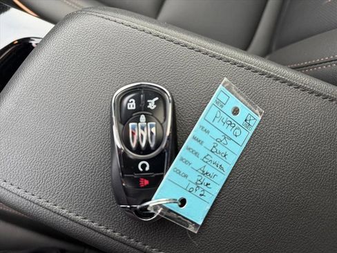 Used 2025 Buick Envista Avenir image 28