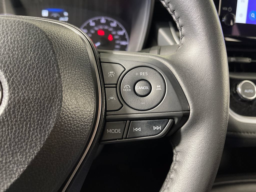 Certified 2025 Toyota Corolla SE FWD image 27