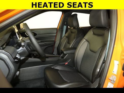 New 2026 Jeep Compass Latitude image 3