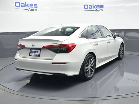 Used 2024 Honda Civic Touring image 7