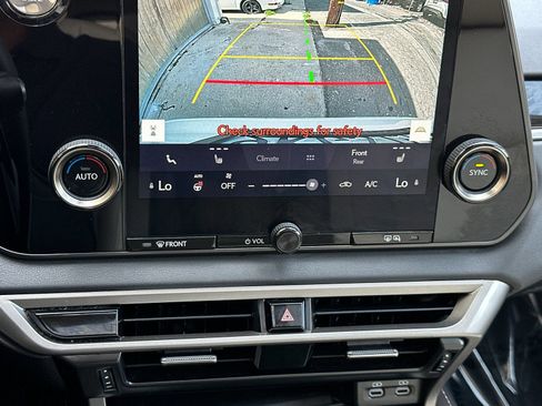 Used 2024 Lexus RX 350 FWD w/ Technology Package image 24