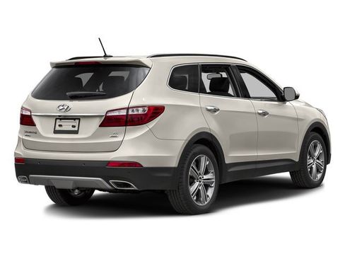 Used 2016 Hyundai Santa Fe Limited w/ Option Group 04 FWD image 2