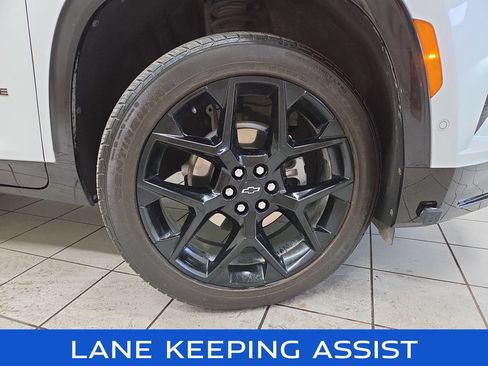 Used 2024 Chevrolet Traverse RS w/ LPO, Floor Liner Package AWD/4WD image 8
