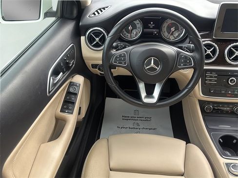 Used 2016 Mercedes-Benz GLA 250 image 18