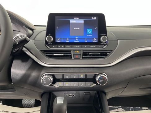 New 2025 Nissan Altima 2.5 SR image 25