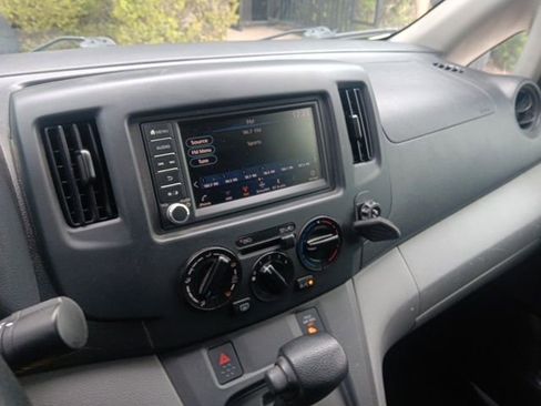 Used 2021 Nissan NV200 S w/ Back Door Glass Package FWD image 3