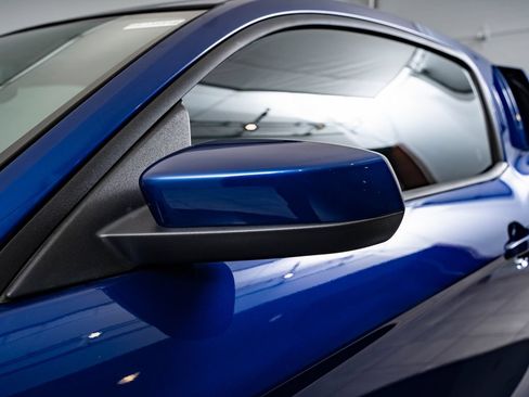 Used 2013 Ford Mustang GT Premium w/ Electronics Pkg RWD image 16
