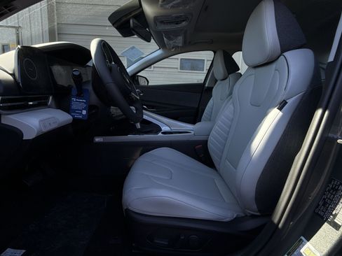 New 2026 Hyundai Elantra Limited image 13