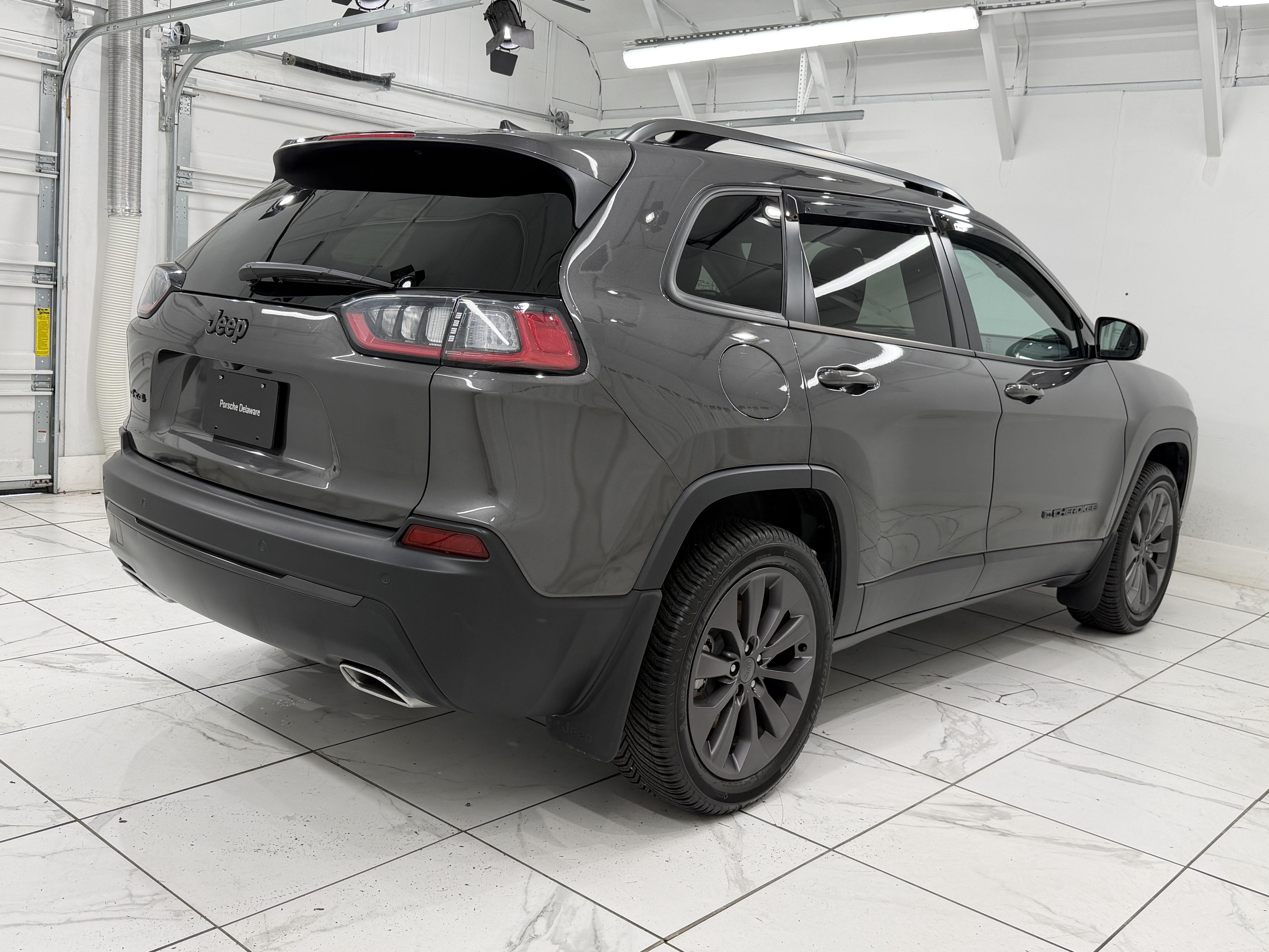 Used 2021 Jeep Cherokee Latitude Lux 80th Anniv w/ Quick Order Package 26U 80TH AWD/4WD image 11