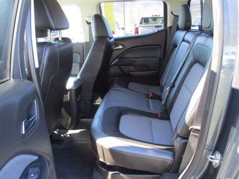 Used 2019 Chevrolet Colorado Z71 image 12