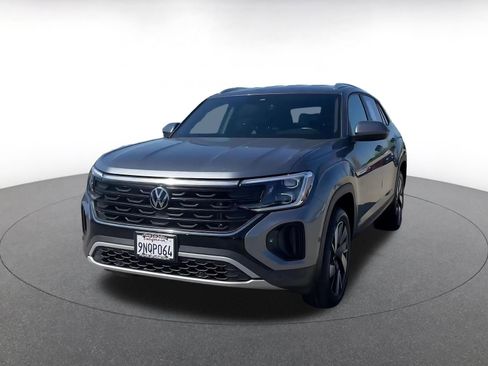 Used 2025 Volkswagen Atlas Cross Sport SE image 7