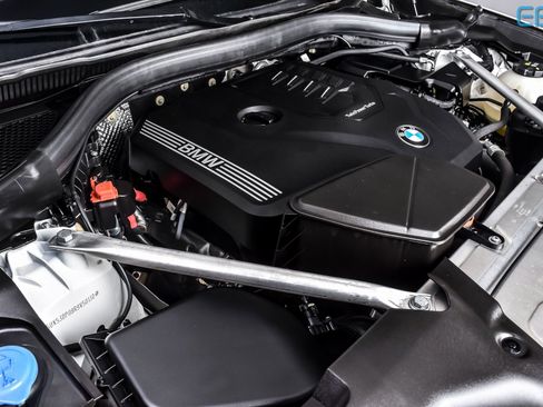 Used 2024 BMW X3 xDrive30i image 12