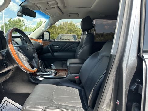 Used 2017 INFINITI QX80 4WD w/ Deluxe Technology Package image 14