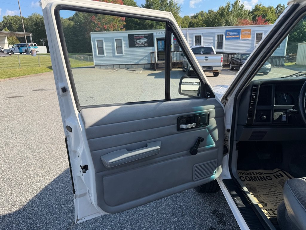 Used 1996 Jeep Cherokee SE AWD/4WD image 9