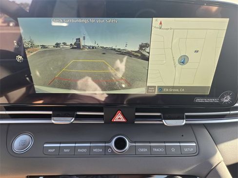 New 2025 Hyundai Elantra SEL image 19