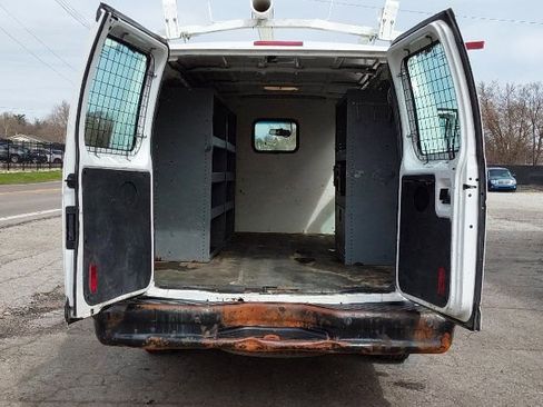 Used 2014 Ford E-350 and Econoline 350 Extended Super Duty RWD image 11
