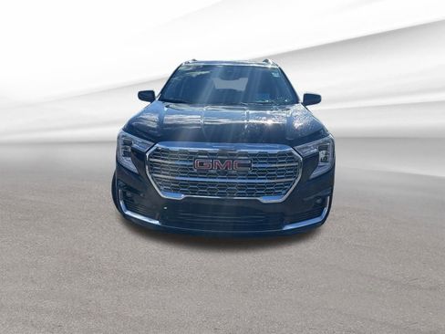 Certified 2023 GMC Terrain Denali w/ Denali Premium Package AWD/4WD image 9