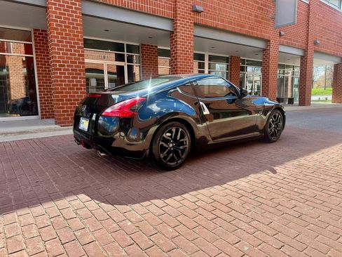 Used 2016 Nissan 370Z Coupe image 6