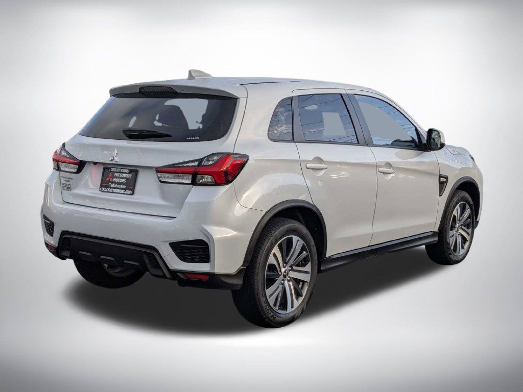 Used 2024 Mitsubishi Outlander Sport ES AWD/4WD image 4