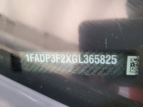 Used 2016 Ford Focus SE image 33