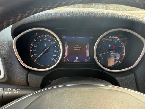 Used 2017 Maserati Ghibli RWD image 34