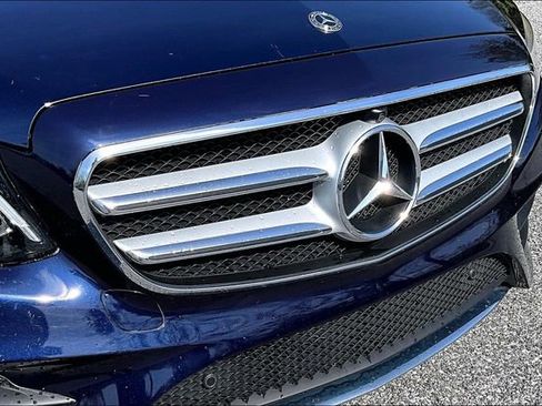 Used 2019 Mercedes-Benz E 300 4MATIC image 36