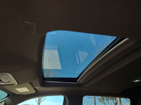 Used 2022 Chevrolet Silverado 1500 LTZ w/ LTZ Premium Package image 23