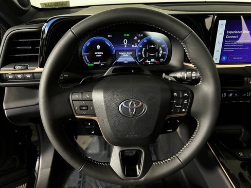 Used 2026 Toyota Crown Signia w/ Advanced Technology Package AWD/4WD image 16
