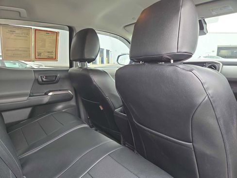 Used 2023 Toyota Tacoma SR5 w/ Black Out Package (TMS) image 6