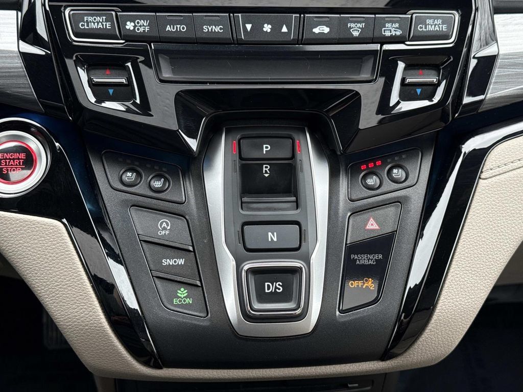 Used 2023 Honda Odyssey Elite image 7