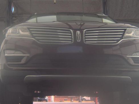 Used 2017 Lincoln MKC Reserve w/ Lincoln MKC Climate Package AWD/4WD image 3