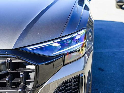 New 2026 Audi Q8 Premium image 7