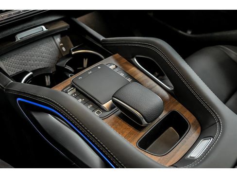 Certified 2025 Mercedes-Benz GLE 350 4MATIC image 22