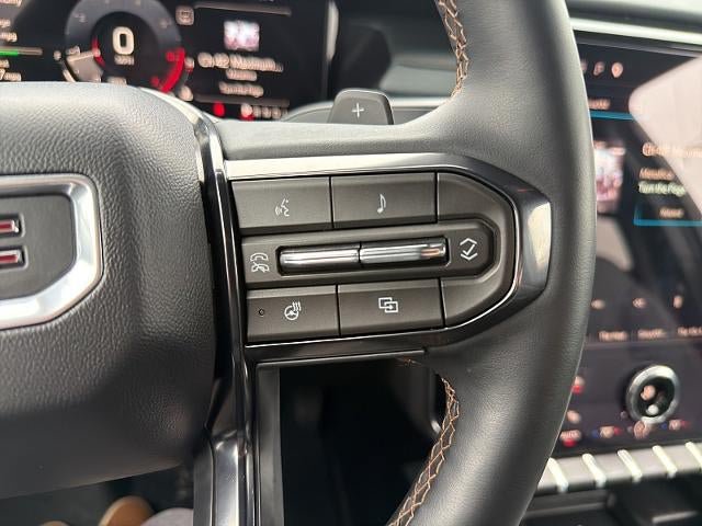 Used 2026 GMC Acadia AT4 AWD/4WD image 32