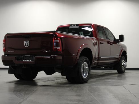 Used 2024 RAM 3500 Limited AWD/4WD image 4